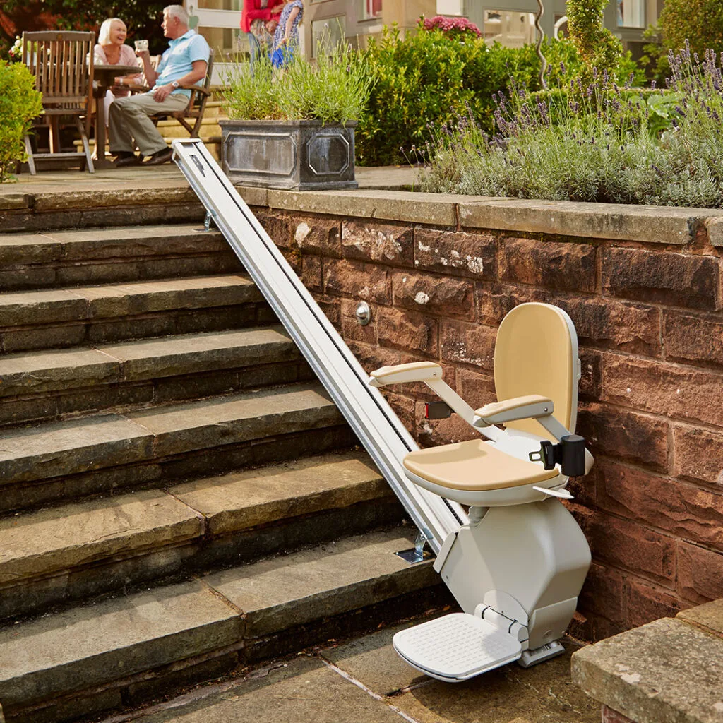 acorn out door stairlift